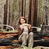 Annie Devine Photo 3 Annie Devine Photo 3