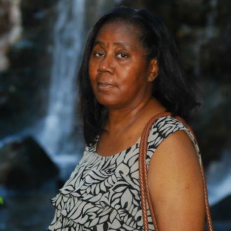 Geraldine Phillips Photo 14