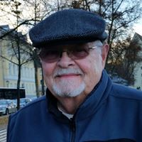 Joe Donahue Photo 34