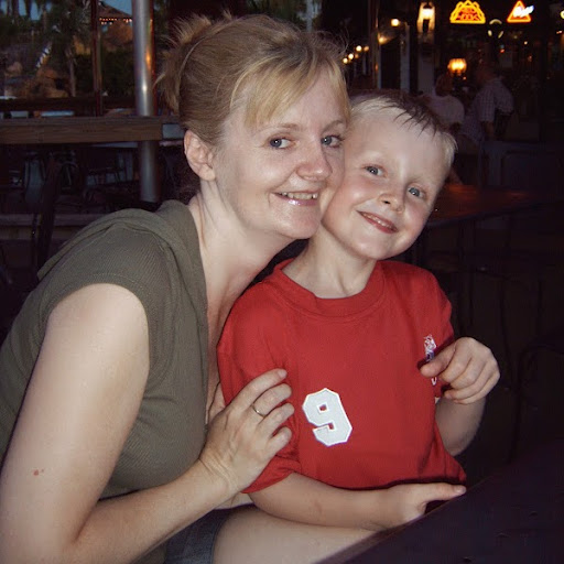 Traci Wolfe Photo 10