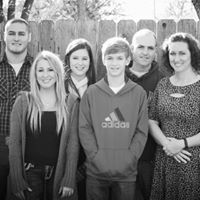 Stephanie James Photo 23