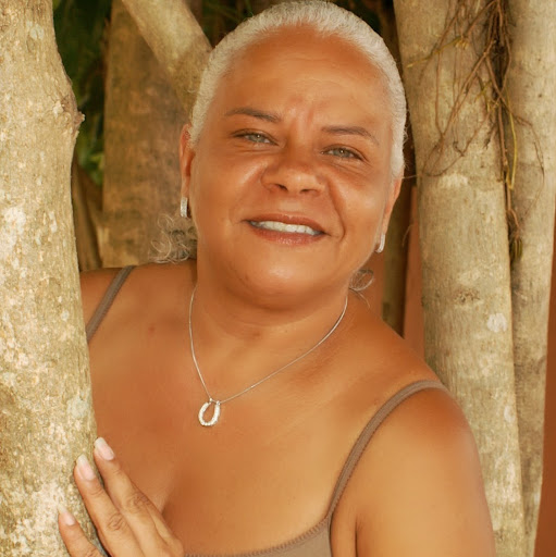 Carmen Cruz Photo 30
