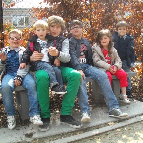 Ellen Stevens Photo 15