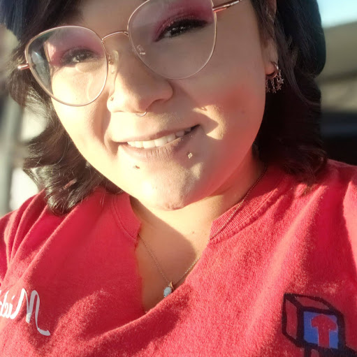 Michelle Chavez Photo 4