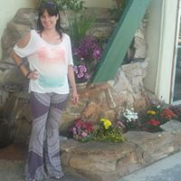 Rebecca Pennell Photo 8