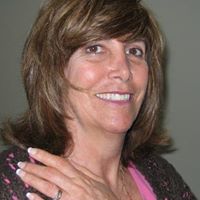 Alicia Carr Photo 18