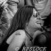 Elizabeth Paris Photo 9