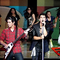 Amy Connors Photo 14