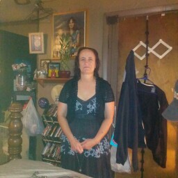 Becky Robbins Photo 41