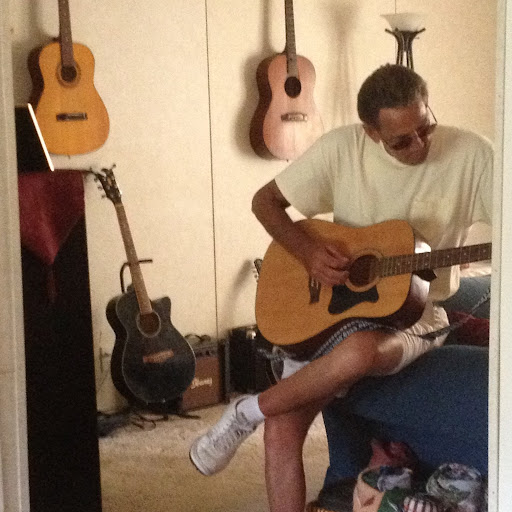 Larry Garrett Photo 5