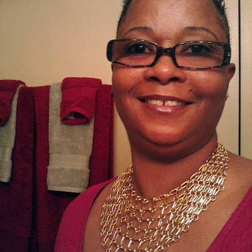 April Taylor Photo 34