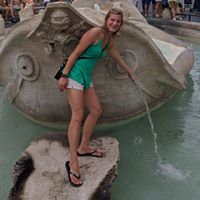 Lisa Martens Photo 34