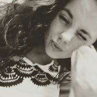 Anna Parks Photo 21