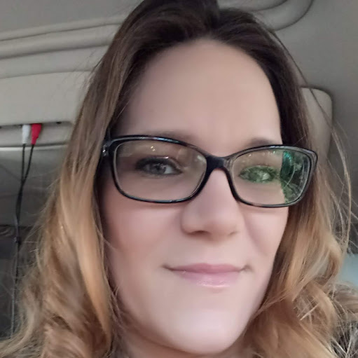 Elizabeth Schaeffer Photo 18