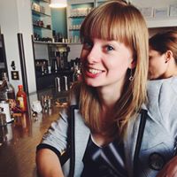 Elizabeth Gordon Photo 9