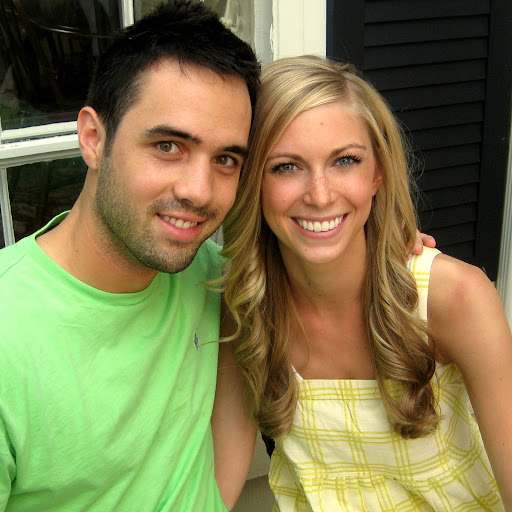 Julia Hicks Photo 15