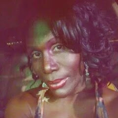 Monique Douglas Photo 15