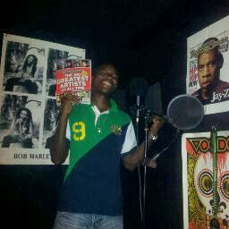 Juliette Singleton Photo 2