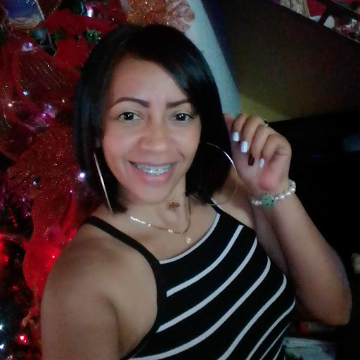 Martha Salinas Photo 31