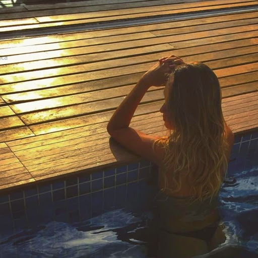 Laura Palomino Photo 7