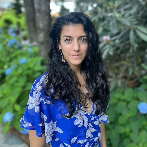 Rebecca Sparks Photo 38