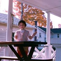 Julie Grossman Photo 15