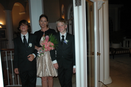 Donna Howell Photo 29