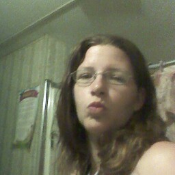 April Burns Photo 40