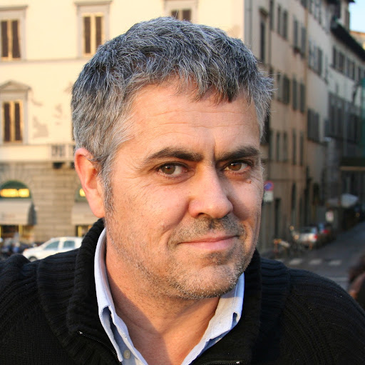 Chris Maguire Photo 32