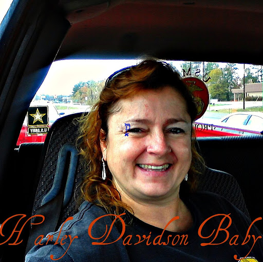 Roberta Thompson Photo 11
