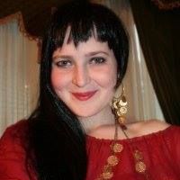 Catherine Toth Photo 29