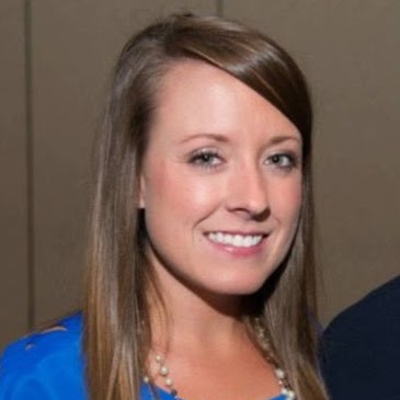 Jennifer Roberts Photo 24