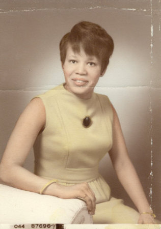 Diana Williams Photo 28