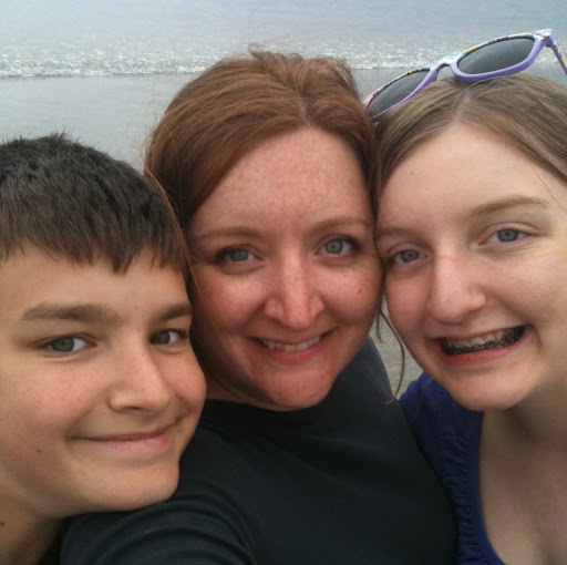 Andrea Myers Photo 36