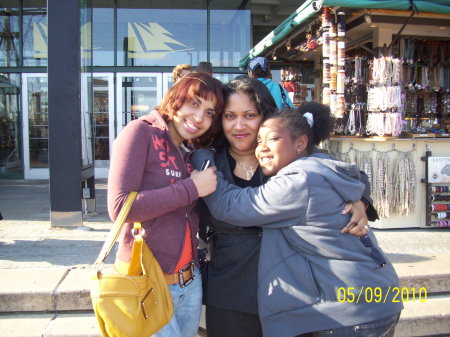 April Hodges Photo 6