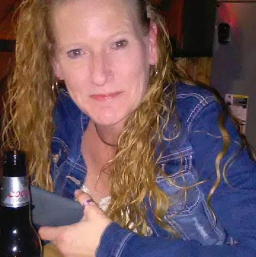 Cynthia Elliott Photo 22