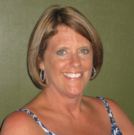 Joan Reynolds Photo 22