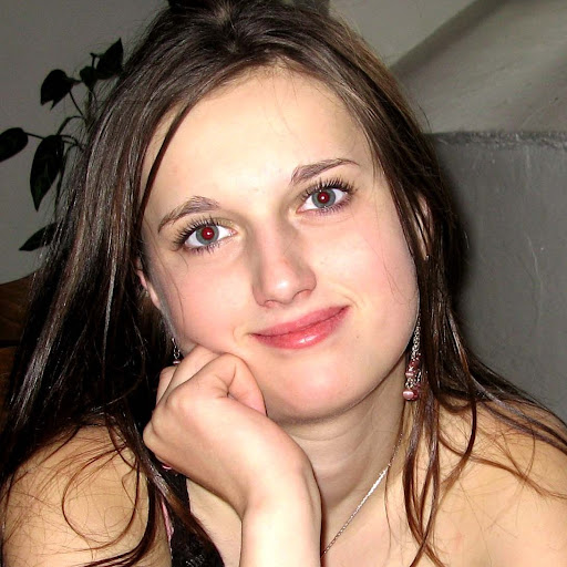 Aimee Wallace Photo 12