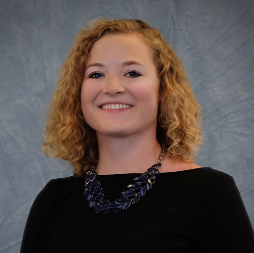 Elizabeth Passmore Photo 4