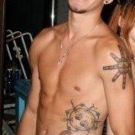 Derrick Conner Photo 11