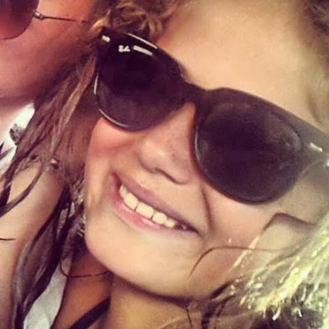 Clara Cruz Photo 22