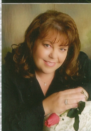 Lisa Grimes Photo 22