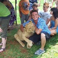 Henry Moore Photo 33