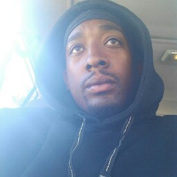 Ronnie Stevenson Photo 33