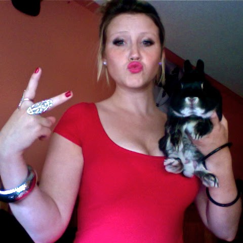 Laura Boswell Photo 31