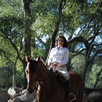 Angela Magill Photo 7