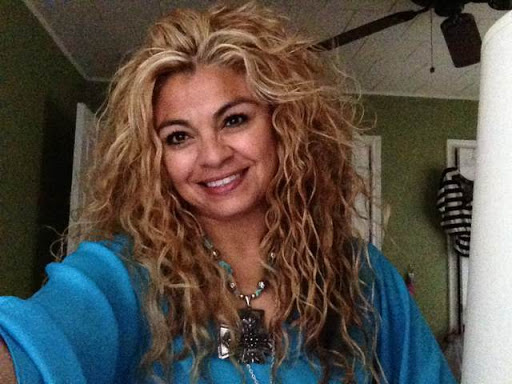 Caroline Alvarado Photo 28