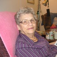 Jeanette Oliver Photo 21