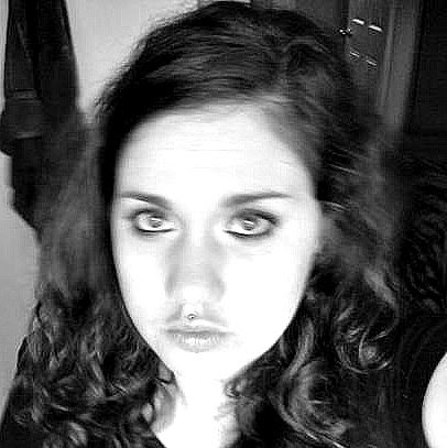 Amanda Downing Photo 20