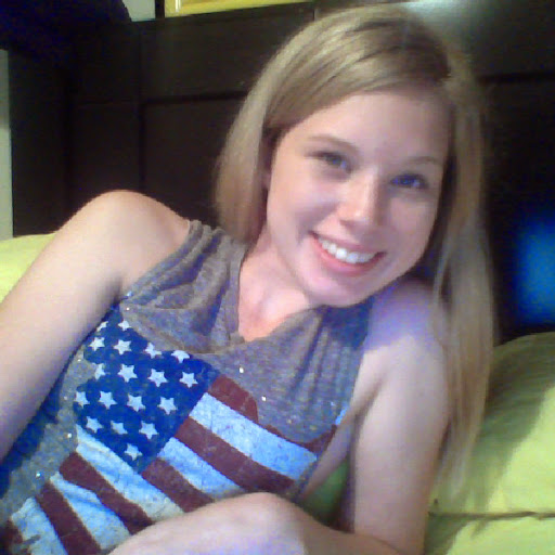 Emily Bailey Photo 13